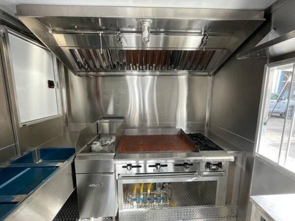 Tacos A & E Food Trailer - Image 8